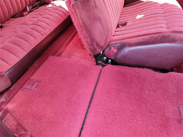 1993 Chevrolet Suburban (CC-1837719) for sale in Spirit Lake, Iowa