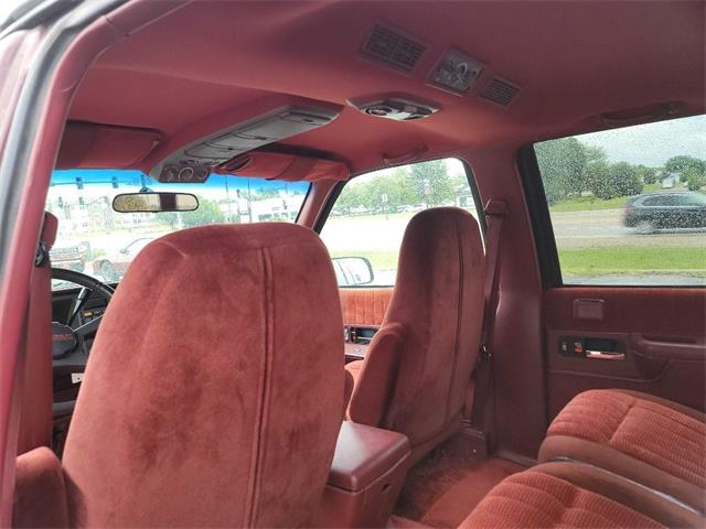 1993 Chevrolet Suburban (CC-1837719) for sale in Spirit Lake, Iowa