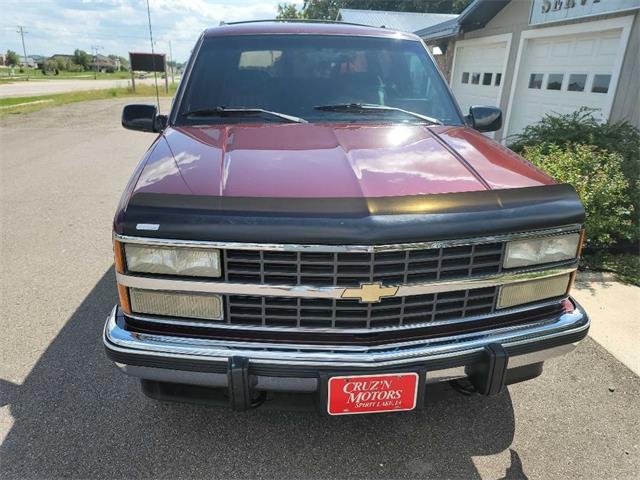 1993 Chevrolet Suburban (CC-1837719) for sale in Spirit Lake, Iowa