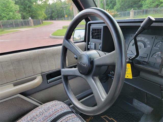 1990 Chevrolet C/K 1500 (CC-1837786) for sale in CONROE, Texas