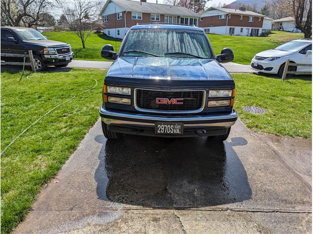 1997 GMC Suburban (CC-1838159) for sale in Pearisburg, Virginia