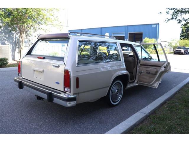 1987 Ford Crown Victoria (CC-1839965) for sale in Cadillac, Michigan