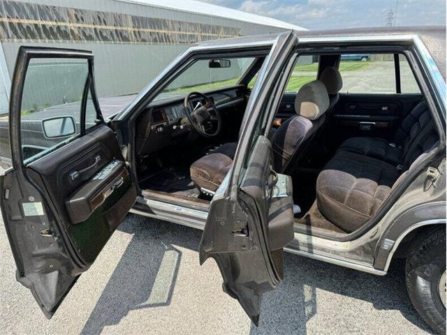 1988 Mercury Grand Marquis (CC-1841616) for sale in Staunton, Illinois