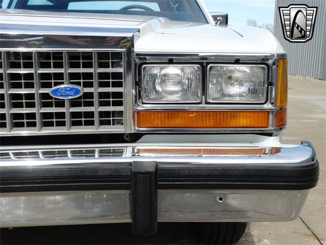 1985 Ford Crown Victoria (CC-1843046) for sale in O'Fallon, Illinois