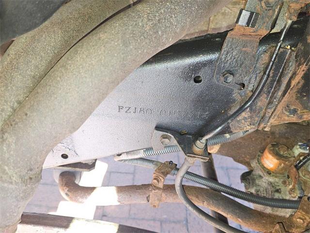 1997 Toyota Land Cruiser (CC-1845151) for sale in Woodland Hills, California