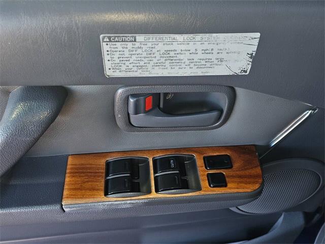 1997 Toyota Land Cruiser (CC-1845151) for sale in Woodland Hills, California