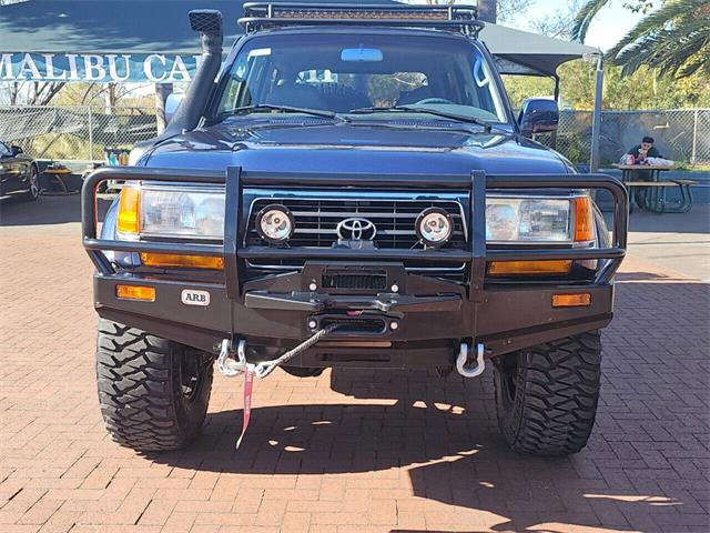 1997 Toyota Land Cruiser (CC-1845151) for sale in Woodland Hills, California
