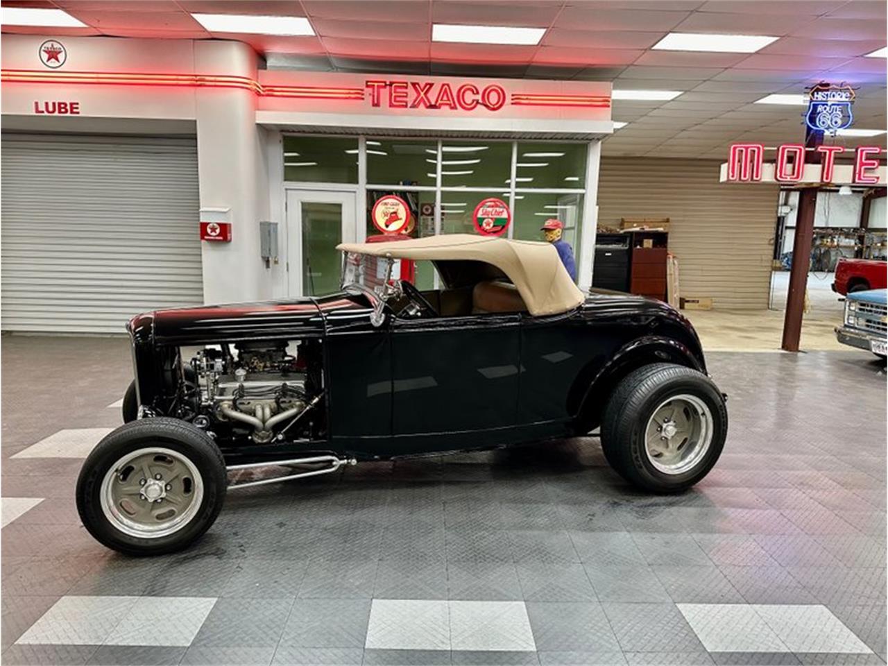 1932 Ford Roadster in Dothan, Alabama