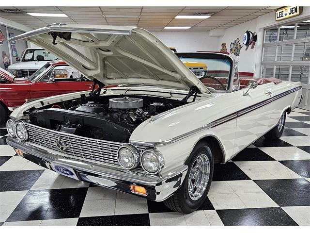 1962 Ford Galaxie 500 Sunliner (CC-1845655) for sale in hopedale, Massachusetts