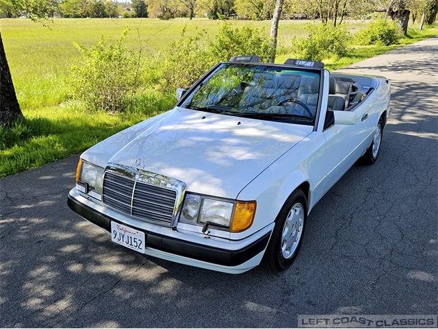 1993 Mercedes-Benz 300CE (CC-1848195) for sale in Sonoma, California
