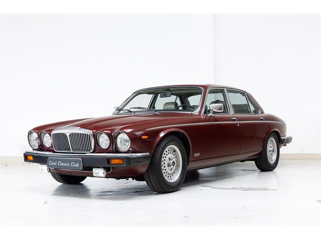 1985 Daimler Double Six (CC-1849125) for sale in Naarden, Noord-Holland