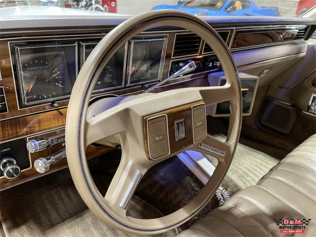 1989 Lincoln Town Car (CC-1849155) for sale in Glen Ellyn, Illinois