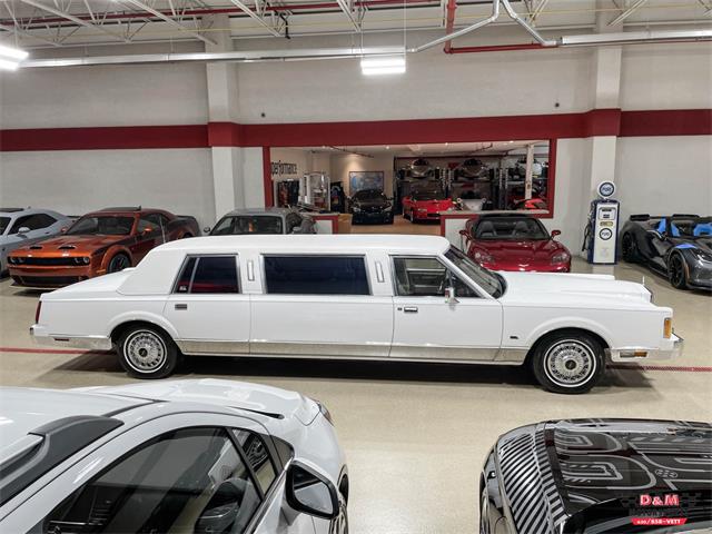 1989 Lincoln Town Car (CC-1849155) for sale in Glen Ellyn, Illinois