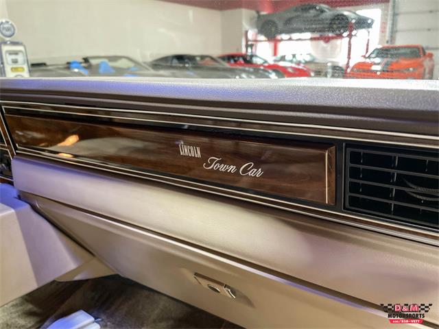 1989 Lincoln Town Car (CC-1849155) for sale in Glen Ellyn, Illinois