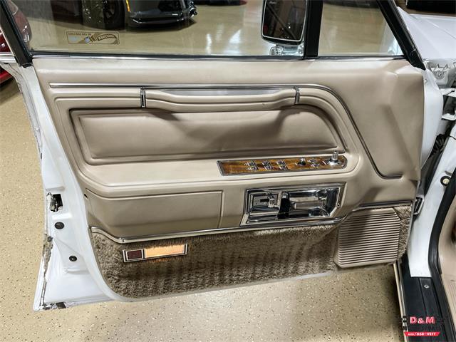 1989 Lincoln Town Car (CC-1849155) for sale in Glen Ellyn, Illinois