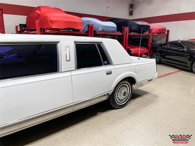 1989 Lincoln Town Car (CC-1849155) for sale in Glen Ellyn, Illinois
