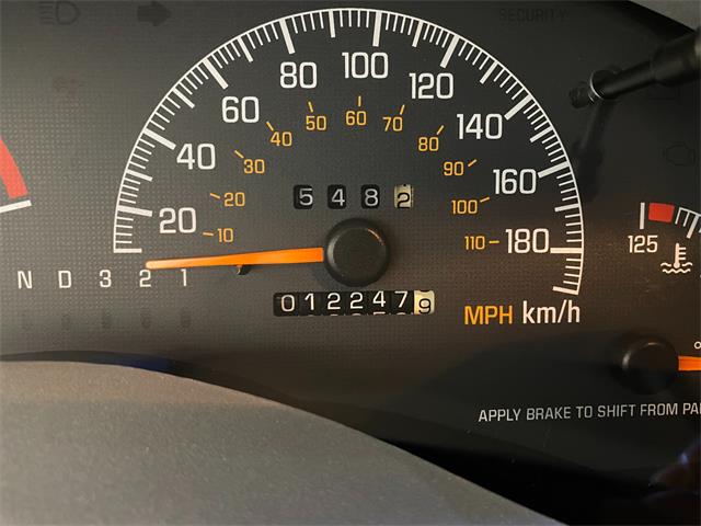 2000 Pontiac Grand Prix (CC-1851646) for sale in Watford, Ontario