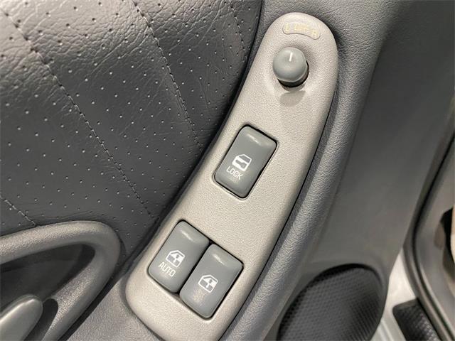 2000 Pontiac Grand Prix (CC-1851646) for sale in Watford, Ontario