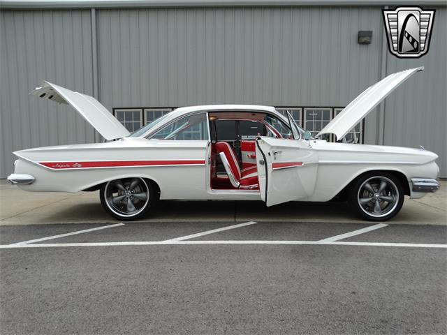 1961 Chevrolet Impala (CC-1851923) for sale in O'Fallon, Illinois