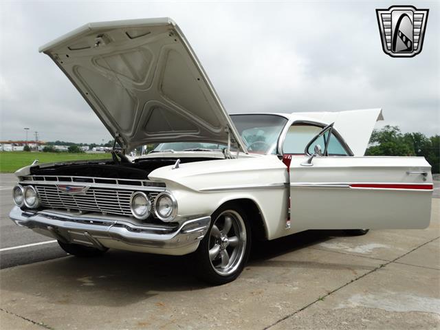 1961 Chevrolet Impala (CC-1851923) for sale in O'Fallon, Illinois