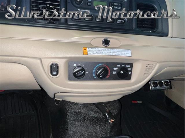 2008 Ford Crown Victoria (CC-1853642) for sale in North Andover, Massachusetts
