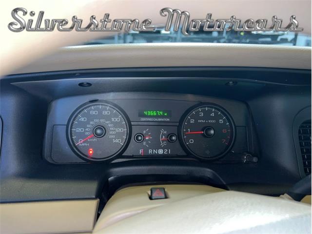 2008 Ford Crown Victoria (CC-1853642) for sale in North Andover, Massachusetts