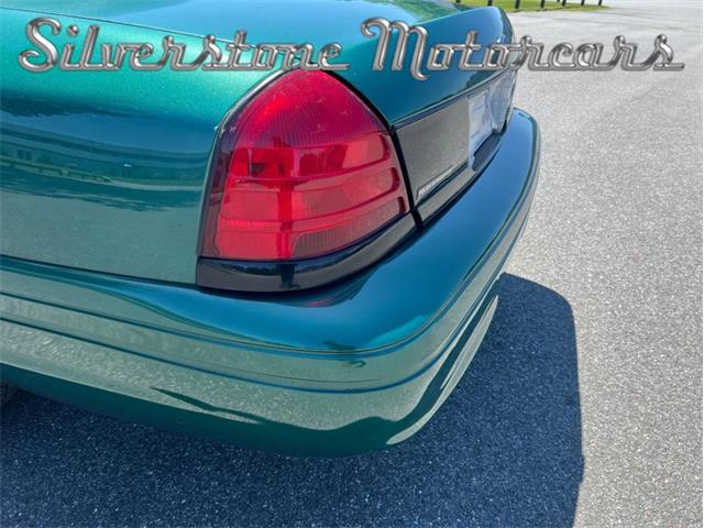 2008 Ford Crown Victoria (CC-1853642) for sale in North Andover, Massachusetts