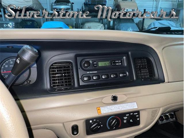 2008 Ford Crown Victoria (CC-1853642) for sale in North Andover, Massachusetts