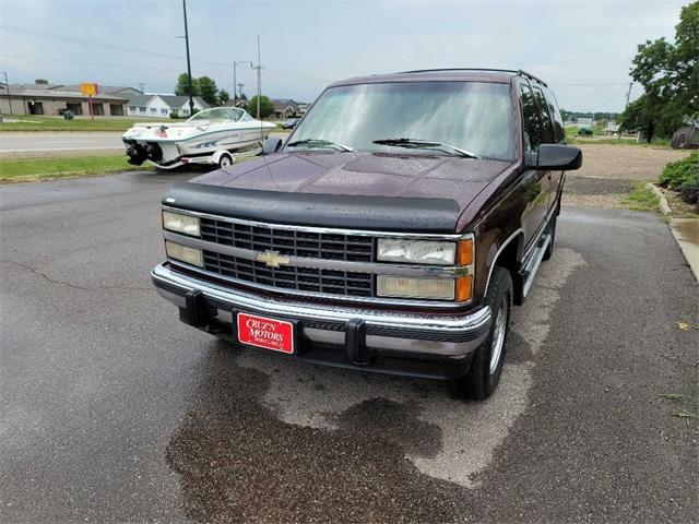 1993 Chevrolet Suburban (CC-1854866) for sale in Spirit Lake, Iowa