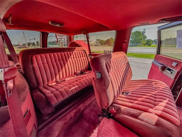 1993 Chevrolet Suburban (CC-1854866) for sale in Spirit Lake, Iowa