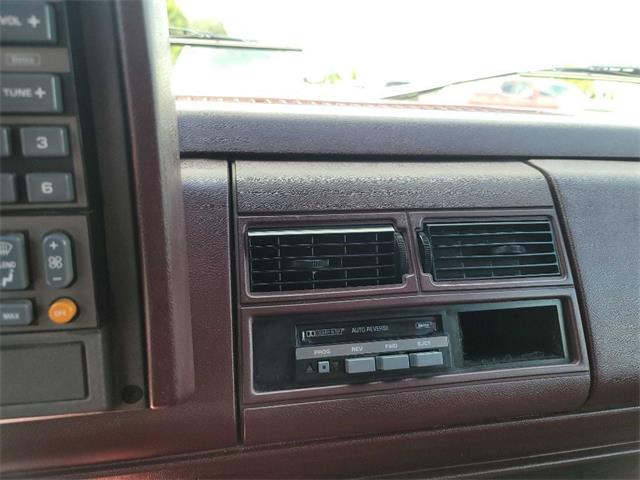 1993 Chevrolet Suburban (CC-1854866) for sale in Spirit Lake, Iowa