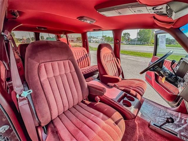 1993 Chevrolet Suburban (CC-1854866) for sale in Spirit Lake, Iowa