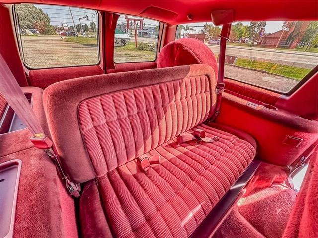 1993 Chevrolet Suburban (CC-1854866) for sale in Spirit Lake, Iowa