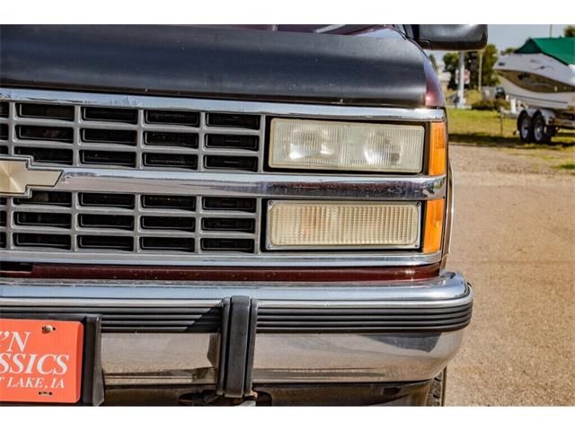 1993 Chevrolet Suburban (CC-1856153) for sale in Spirit Lake, Iowa