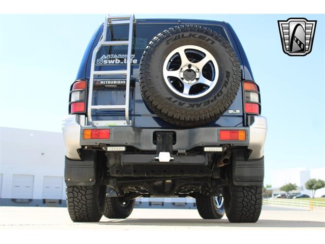 1998 Mitsubishi Pajero (CC-1857833) for sale in O'Fallon, Illinois