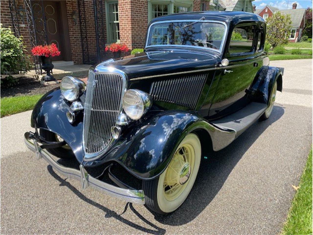1934 Ford 5-Window Coupe in Batesville, Indiana