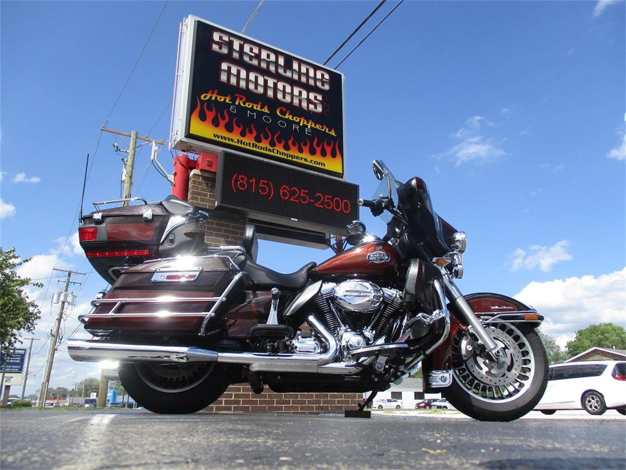 2011 Harley-Davidson Ultra Classic in STERLING, Illinois