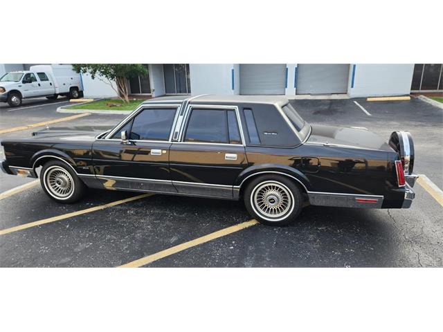 1986 Lincoln Town Car (CC-1859869) for sale in Pompano Beach, Florida