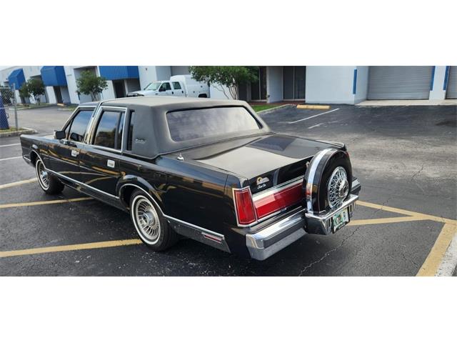 1986 Lincoln Town Car (CC-1859869) for sale in Pompano Beach, Florida