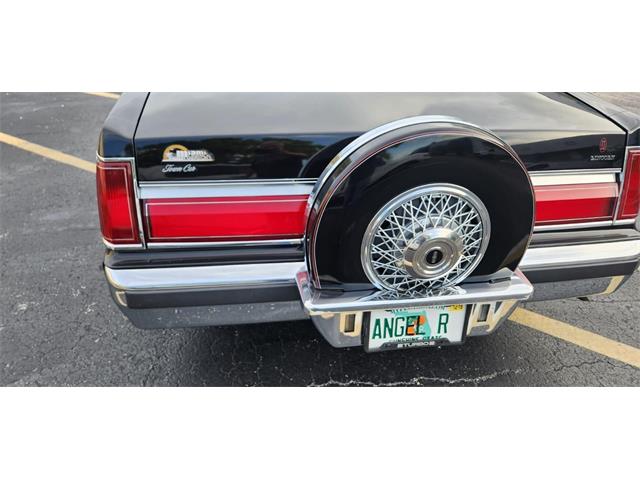 1986 Lincoln Town Car (CC-1859869) for sale in Pompano Beach, Florida