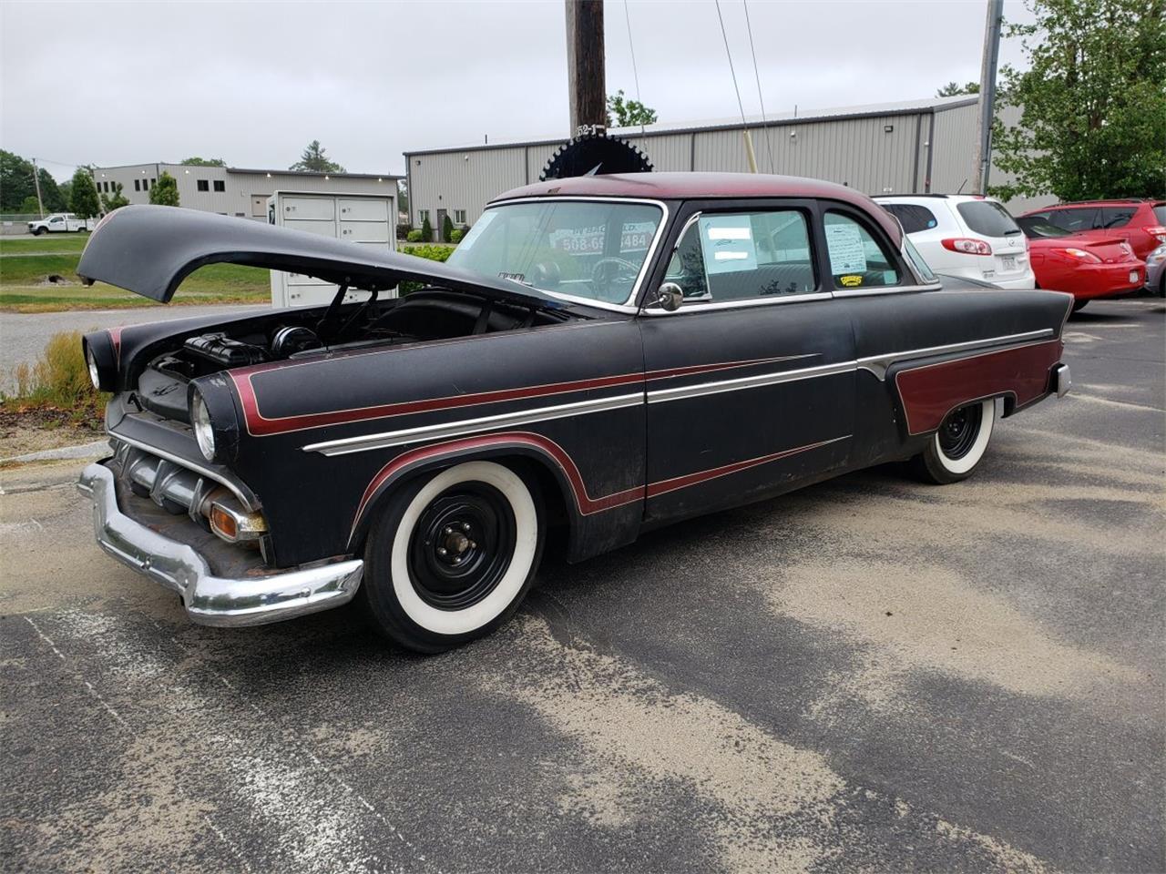 1954 Ford Custom in Lake Hiawatha, New Jersey