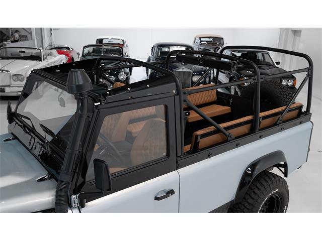 1985 Land Rover Defender 110 (CC-1862447) for sale in St. Ann, Missouri