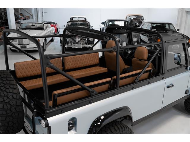 1985 Land Rover Defender 110 (CC-1862447) for sale in St. Ann, Missouri