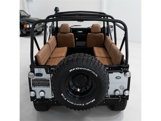 1985 Land Rover Defender 110 (CC-1862447) for sale in St. Ann, Missouri