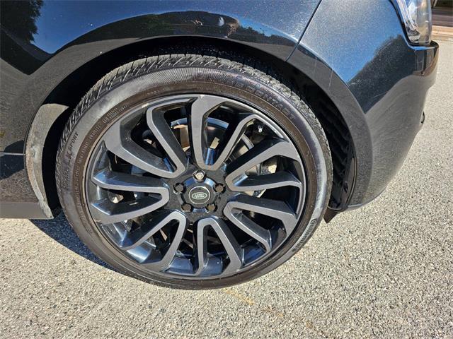 2017 Land Rover Range Rover (CC-1862783) for sale in Woodland Hills, California