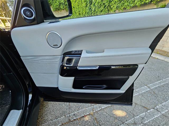 2017 Land Rover Range Rover (CC-1862783) for sale in Woodland Hills, California