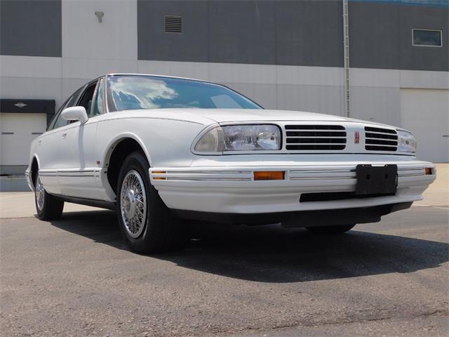1995 Oldsmobile 88 (CC-1864182) for sale in O'Fallon, Illinois