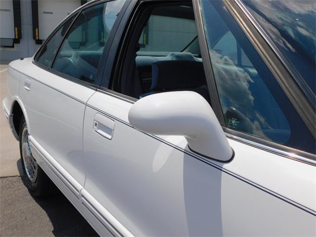 1995 Oldsmobile 88 (CC-1864182) for sale in O'Fallon, Illinois