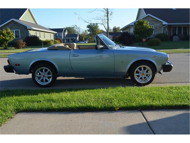 1983 Fiat Pininfarina Spider 2000 (CC-1860427) for sale in Saint Louis, Missouri