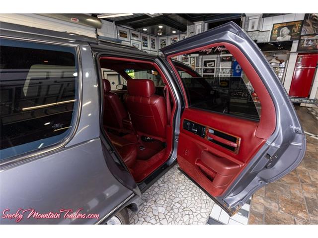 1991 Oldsmobile Custom Cruiser (CC-1864593) for sale in Lenoir City, Tennessee